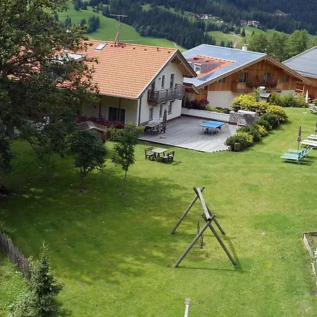 Apart-hotel Rosarela
