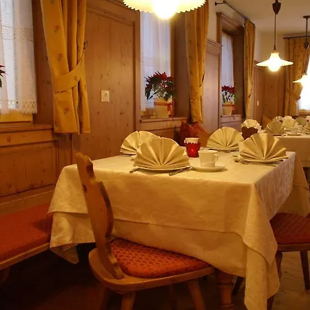 Apart-hotel Rosarela Badia (South Tyrol)