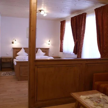 Apart-hotel Rosarela Badia (South Tyrol)